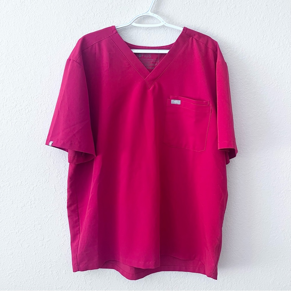 Figs Men's Technical Collection Leon Red Scrub Top Size XXL FM1500